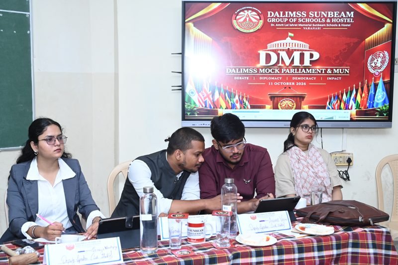 Student executive board chairing a Model UN committee at Dalimss Sunbeam
