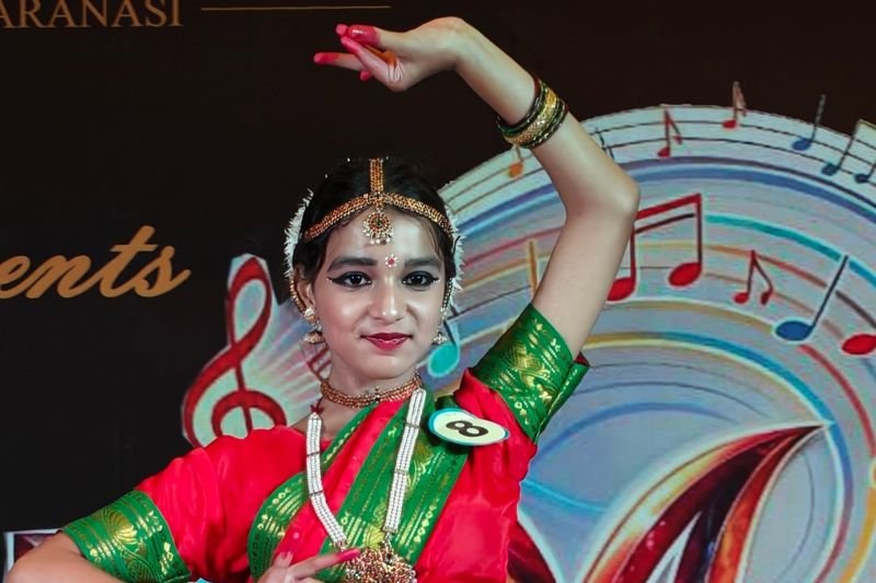 A student performing classical dance at Aaroham, Ramkatora